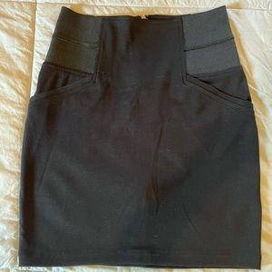 Guess skirt